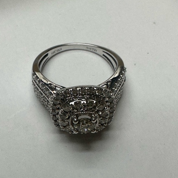 70 Diamond Engagement Ring - Picture 7 of 7